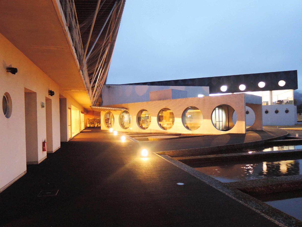 Miyazaki Kokusai Kuko Country Club Lodge Exterior photo